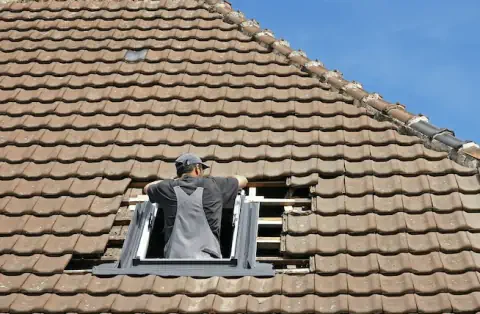 Pose de velux à Saint-Léger les Vignes
